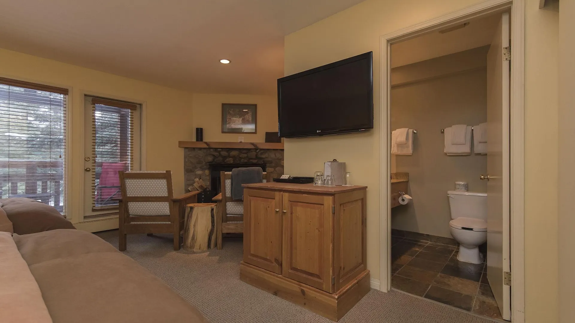 Buffalo Mountain Lodge Banff Kanada