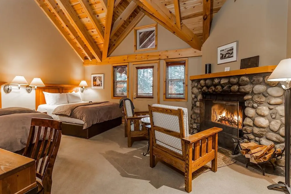 Buffalo Mountain Lodge Banff Hotell