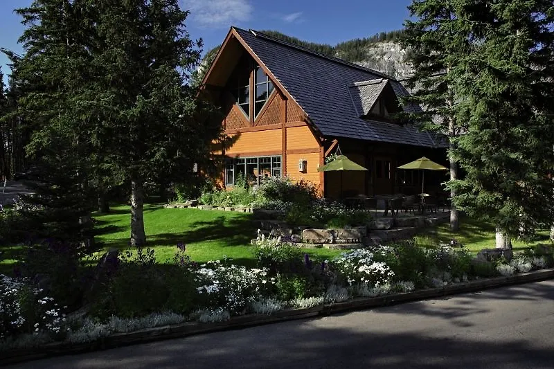 Buffalo Mountain Lodge Banff